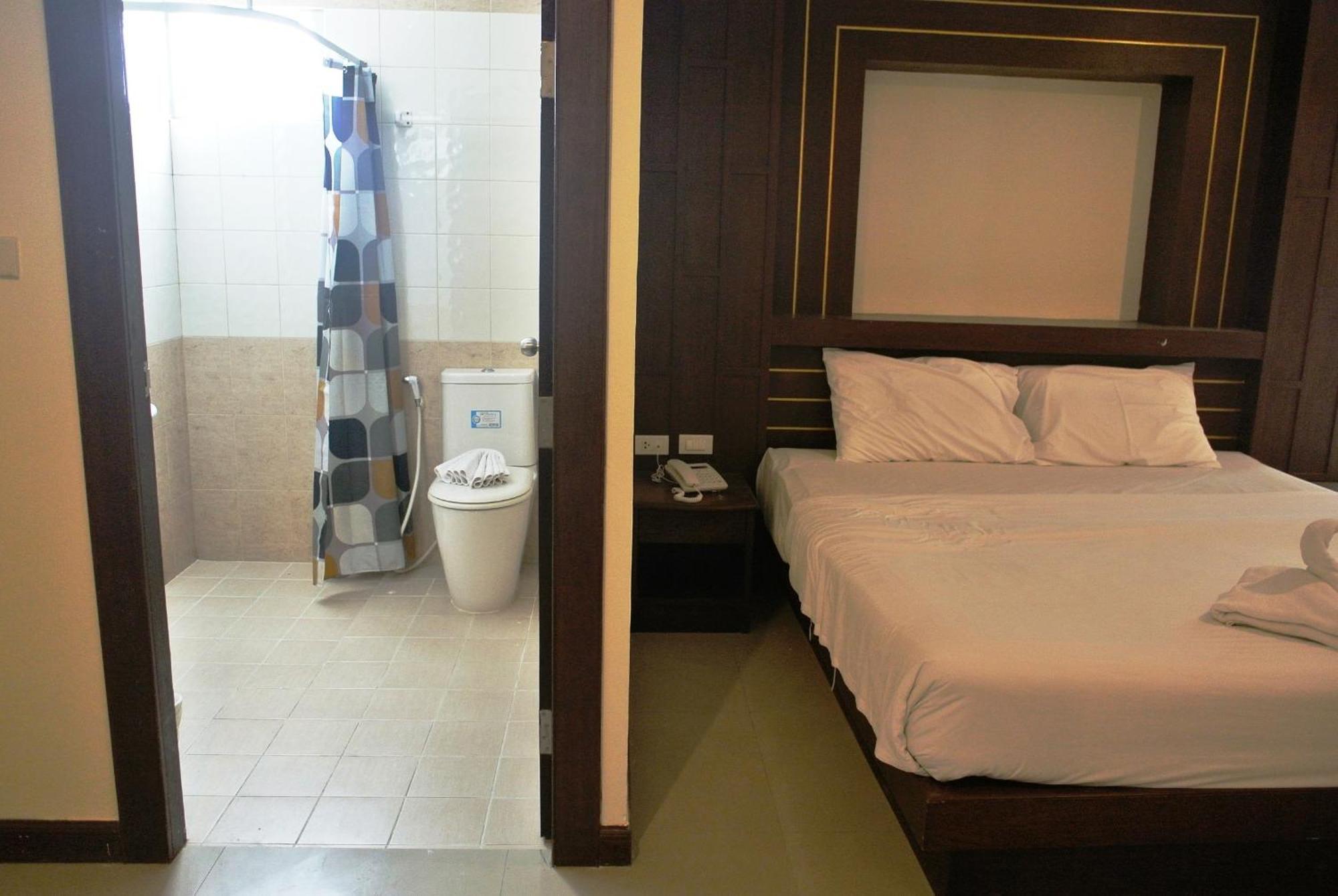 Sharaya Patong Hotel Exterior photo