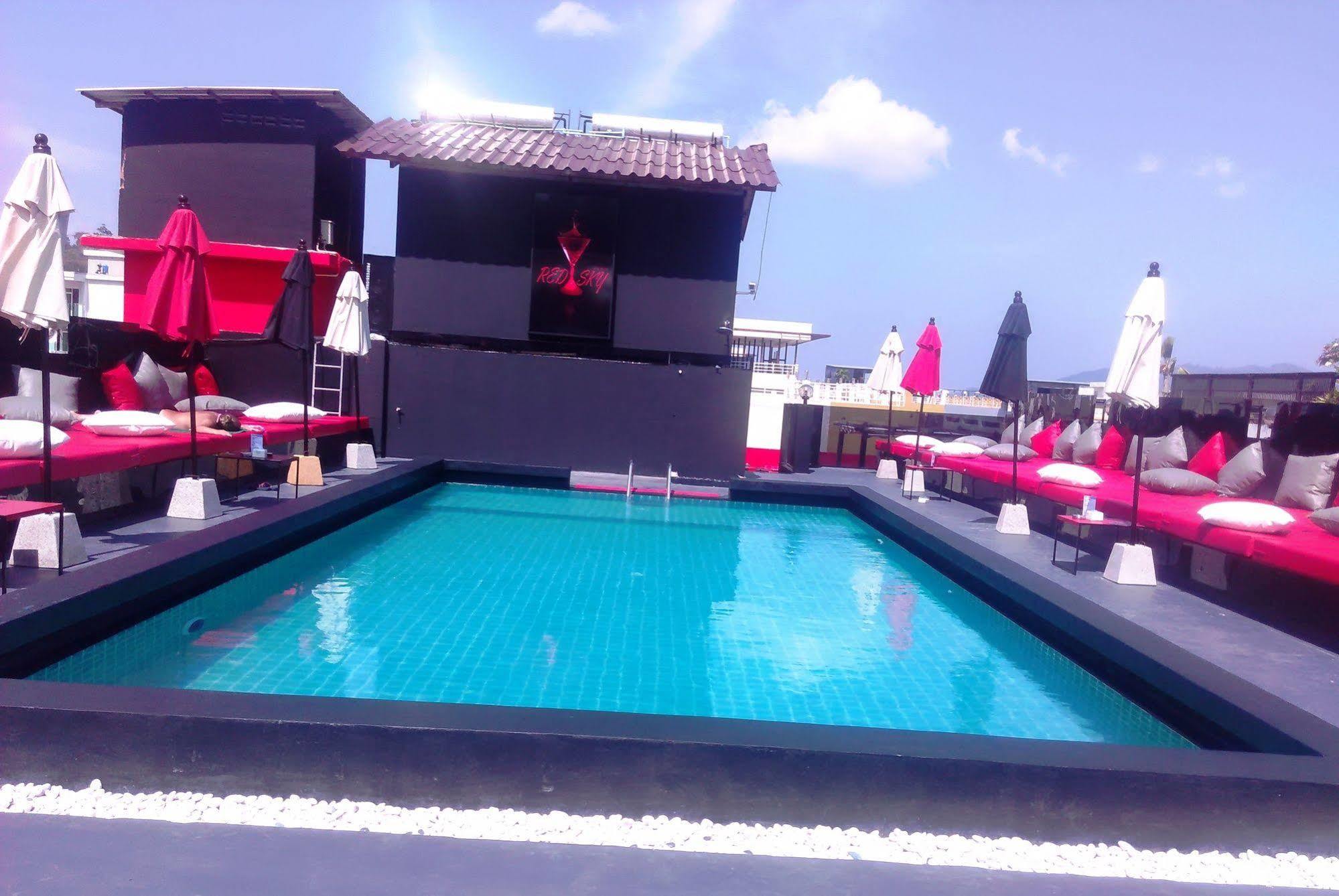 Sharaya Patong Hotel Exterior photo